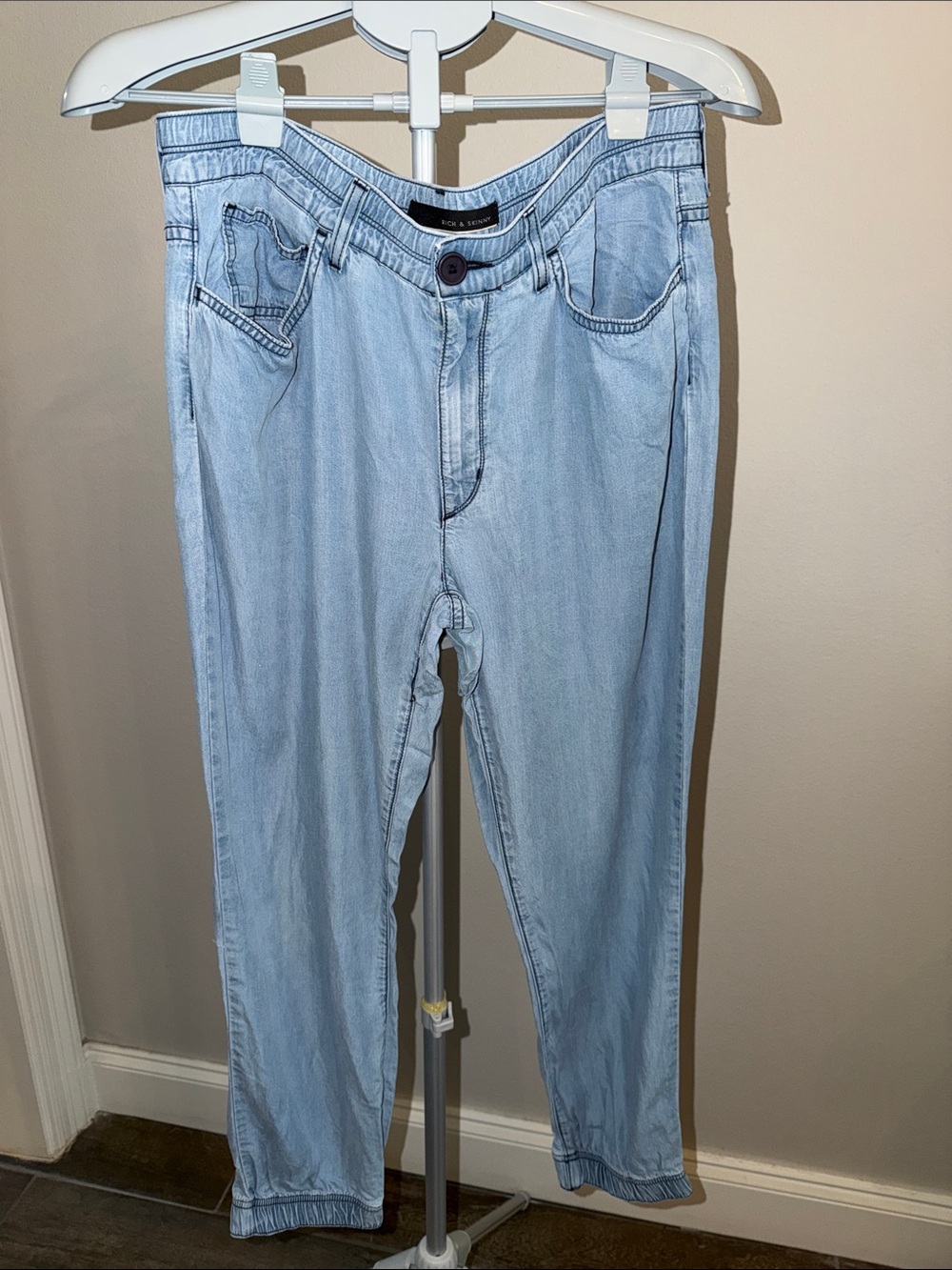 Rich & Skinny Y2K light blue  joggers